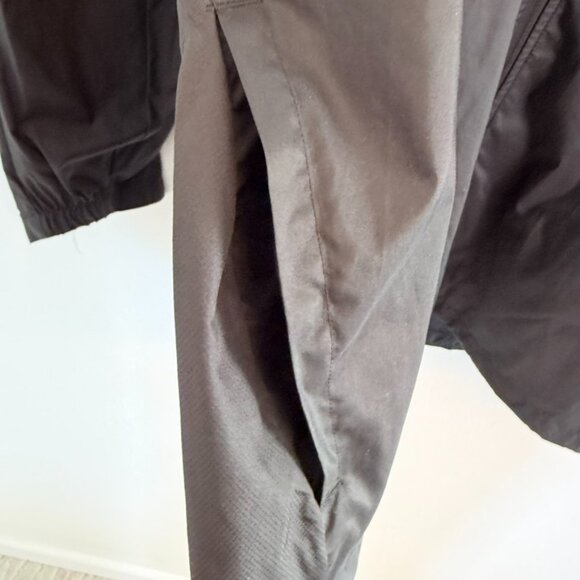 🏃‍♂️ Adidas Men’s Running Windbreaker Jacket - Picture 3 of 6